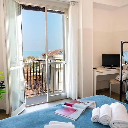 Hotel Selene - Vista Mare Riccione Exterior photo